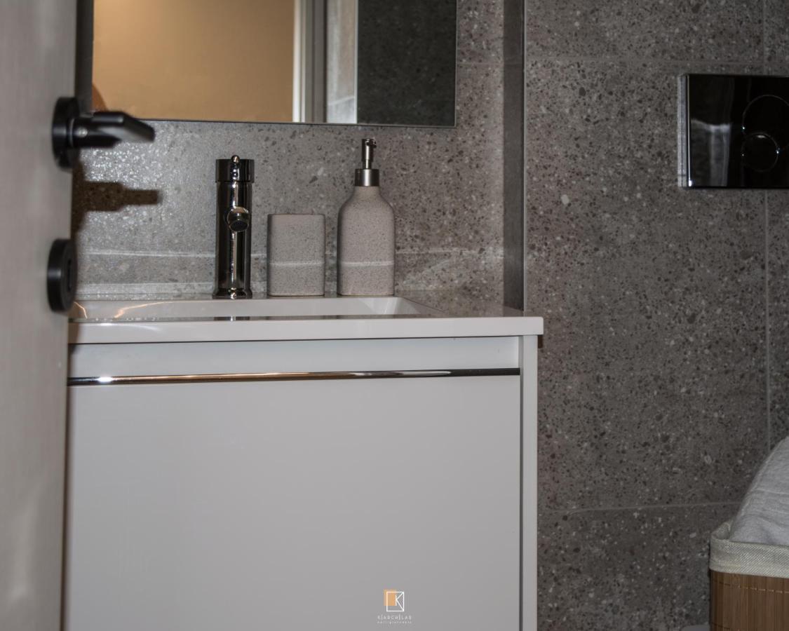 Uni Island - Old Town Suites Heraklion  Екстер'єр фото
